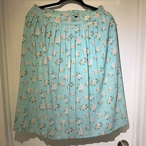 Mint floral pleated skirt